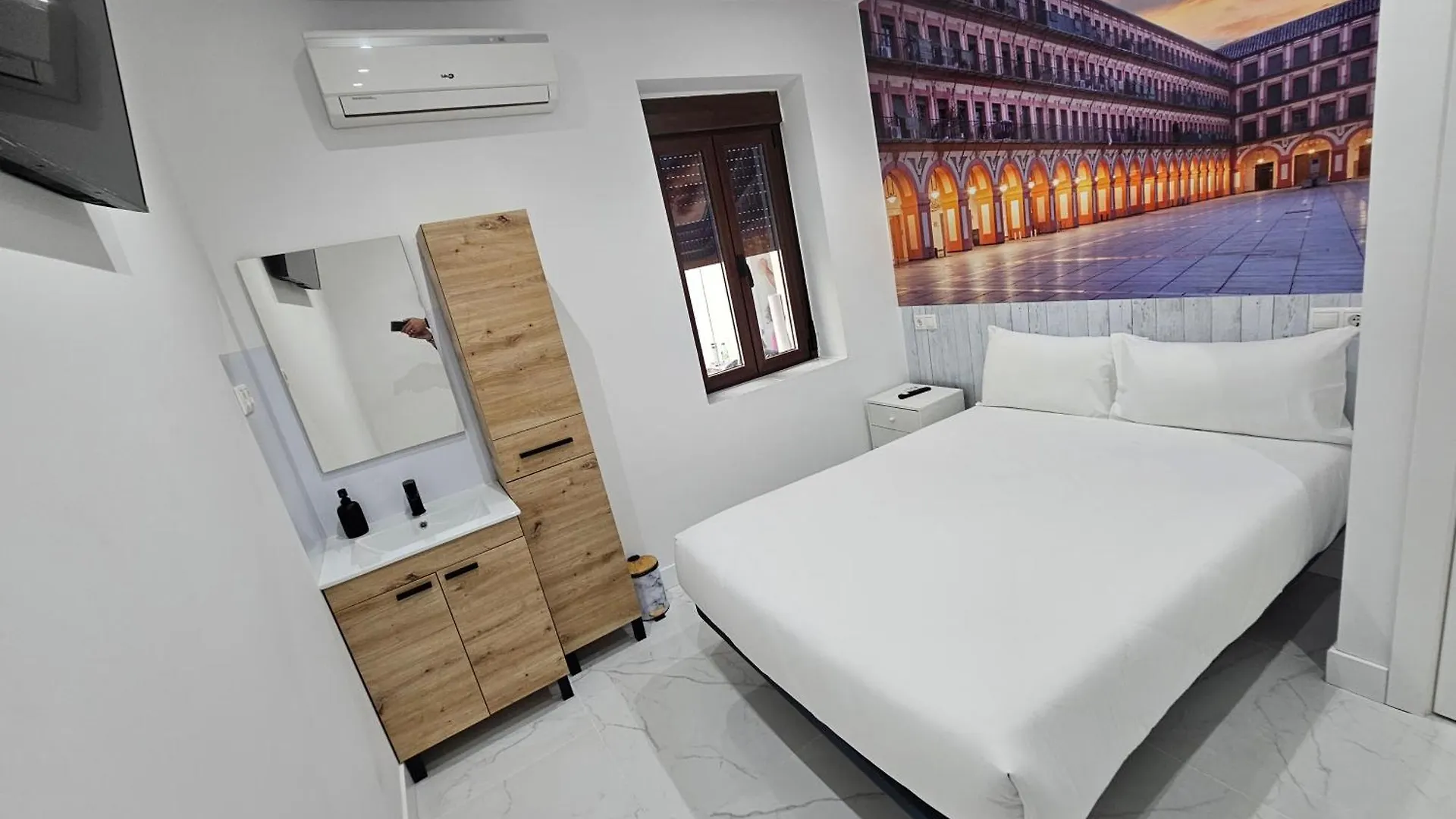 Nueva Pension Cibeles Cordoba Spain